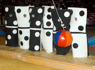 FOTO-DERRIBA-LOS-BOLOS